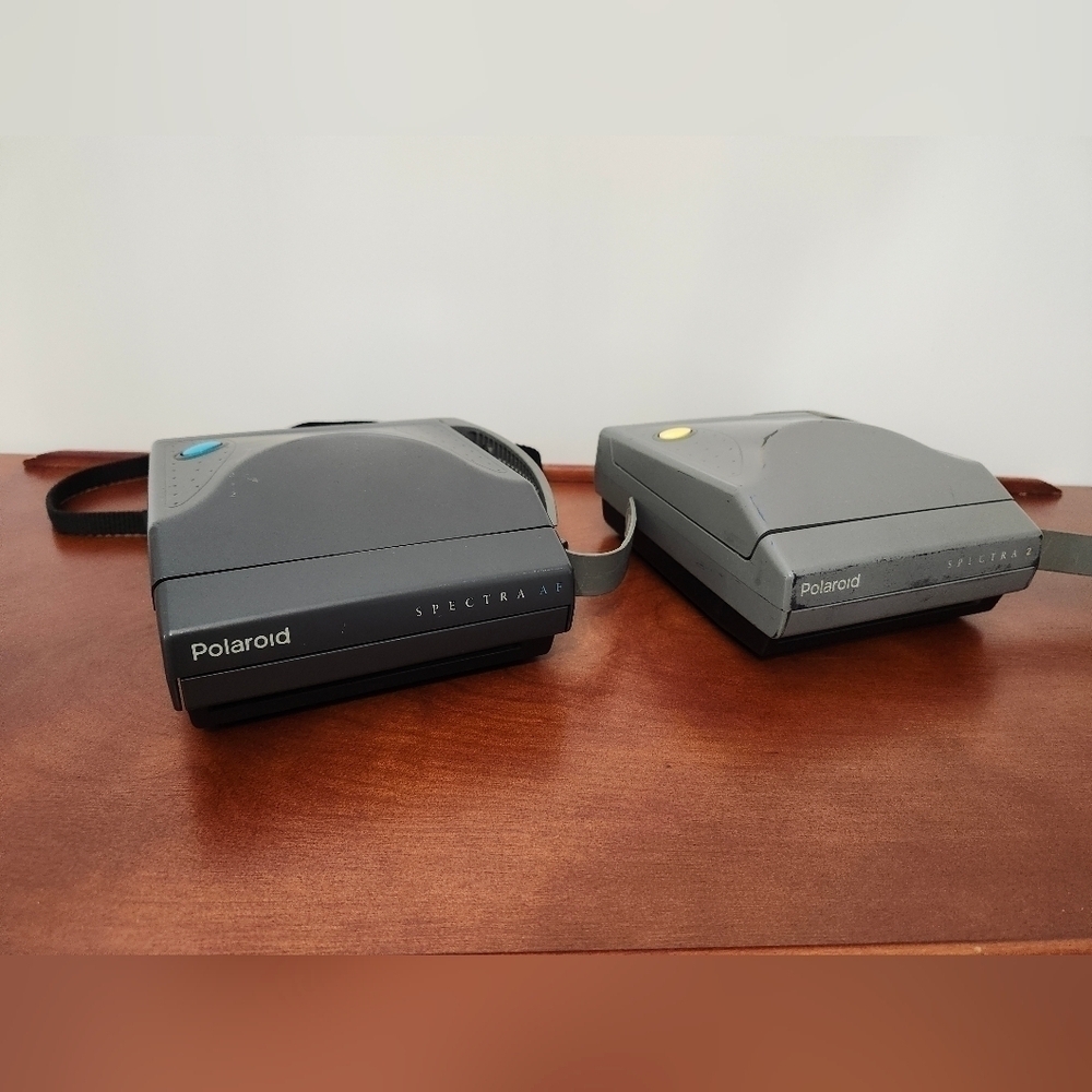 2 Polaroid Spectra Cameras - Picture 2 of 16